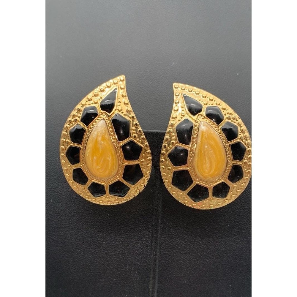Vintage Gold Tone Teardrop / Paisley Shaped Black & Gold Enamel Clip On Earrings